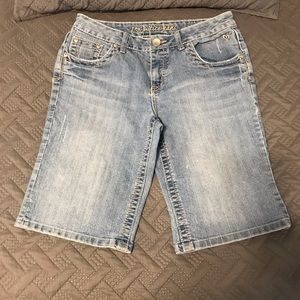 Justice brand Bermuda jean shorts faded size 14.5